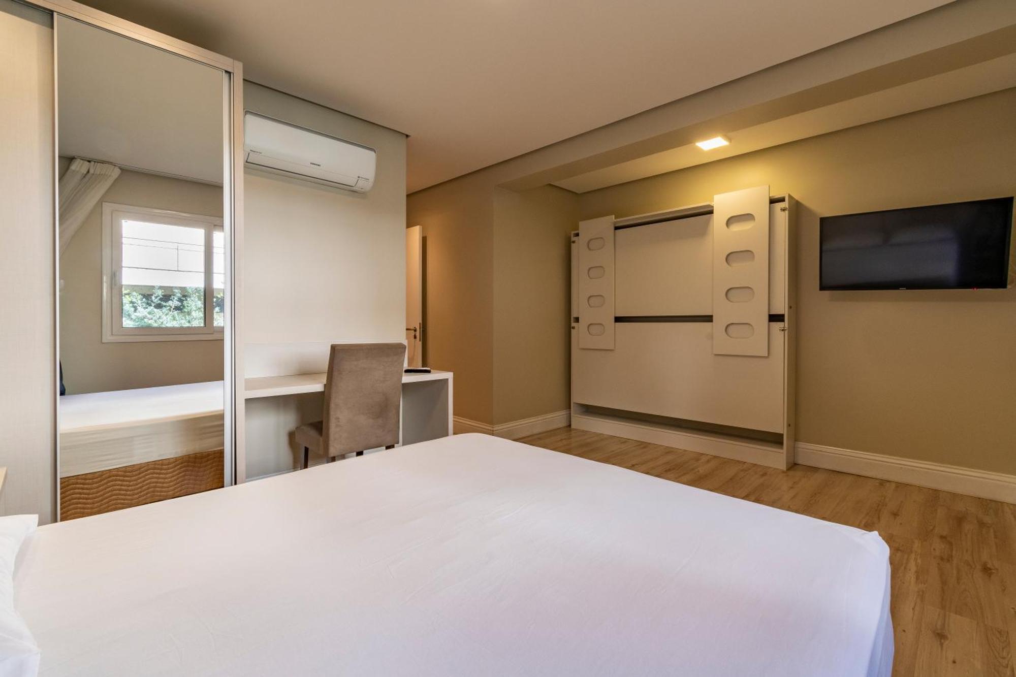 A Apenas 300 Mts Da Rua Coberta, No Exclusivo Via Florida Appartement Gramado Buitenkant foto
